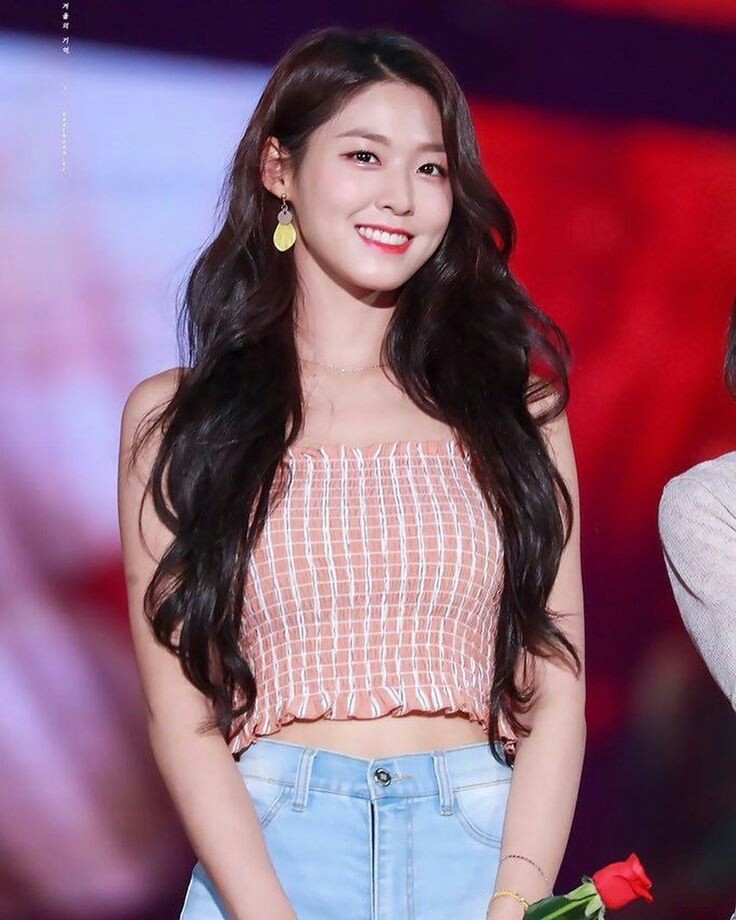 kim seolyun ศิลปิน k-pop วง AOA innodesignth.com