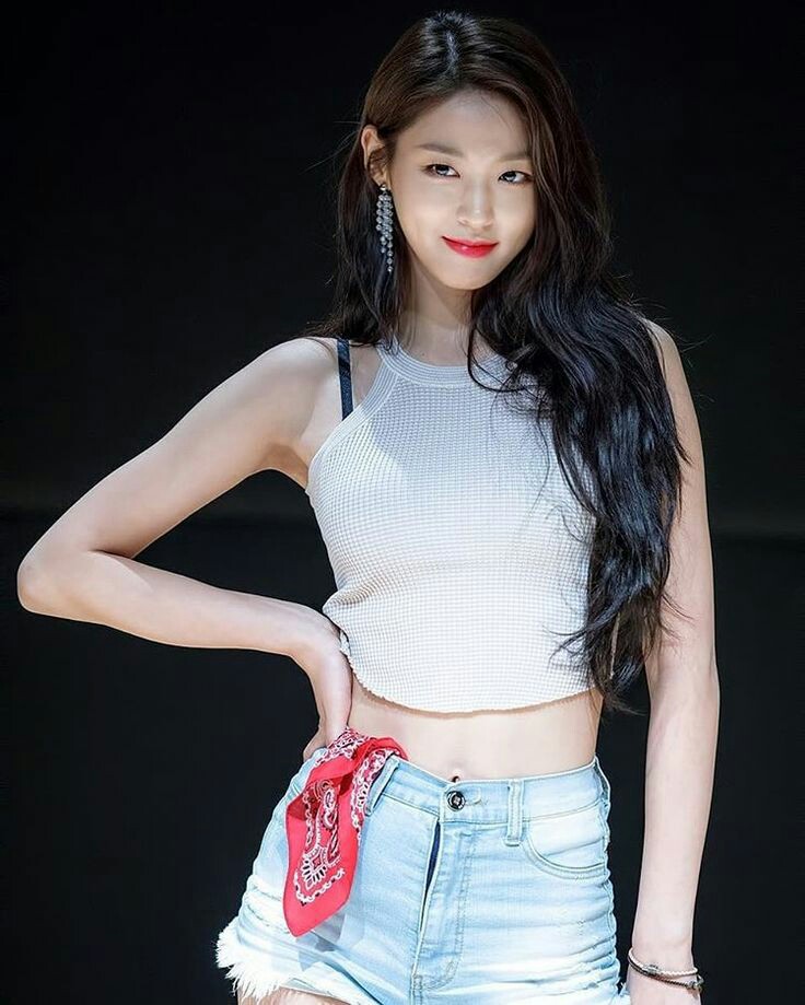 kim seolyun ศิลปิน k-pop วง AOA innodesignth.com